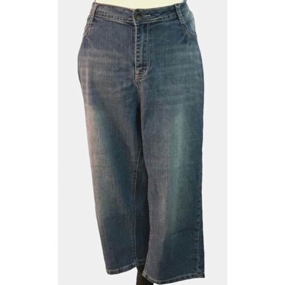 Magnet Jeans Womens Capri Jeans Size 16 Back Pockets Bling - Picture 2 of 11
